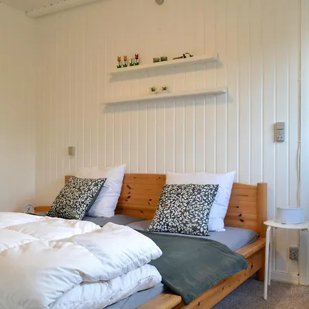 Amazing In Hvide Sande With Sauna בית נופש Bjerregård