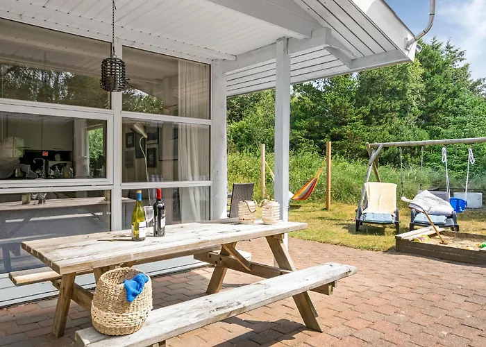 Amazing In Hvide Sande With Sauna * Bjerregård