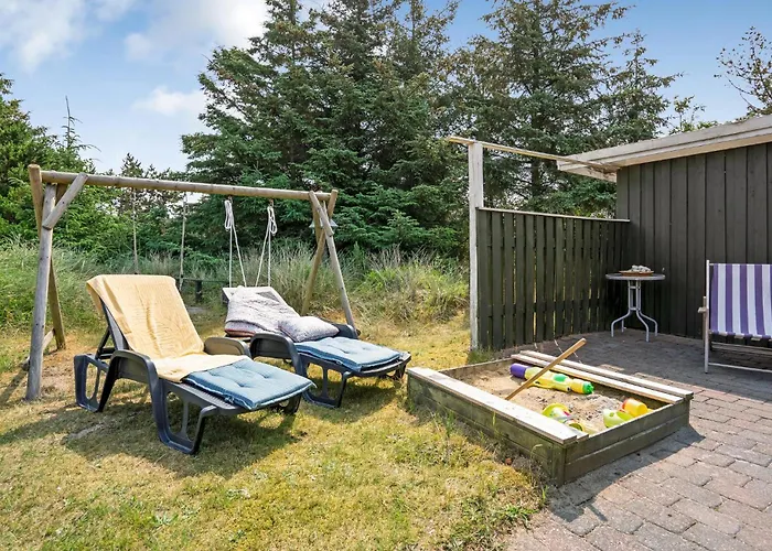 Amazing In Hvide Sande With Sauna Dom wakacyjny Bjerregård